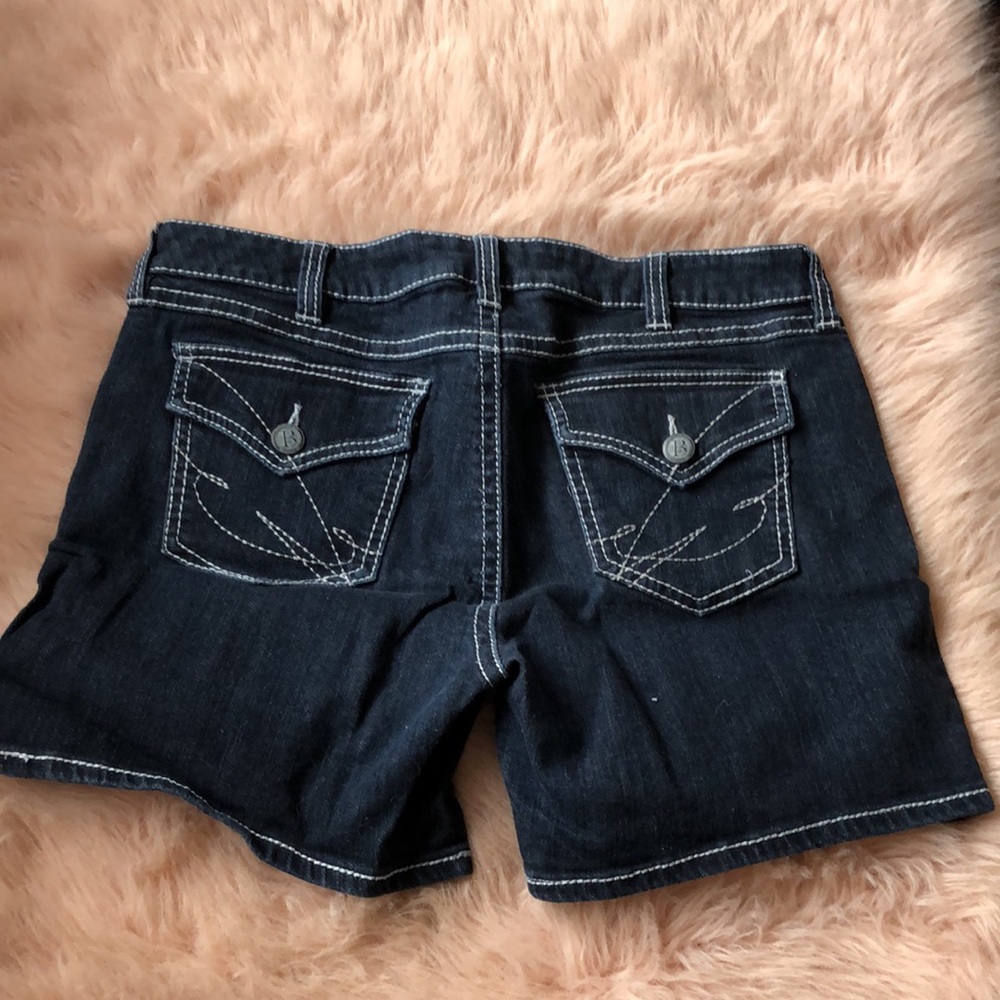 Shorts - Picture 2 of 2